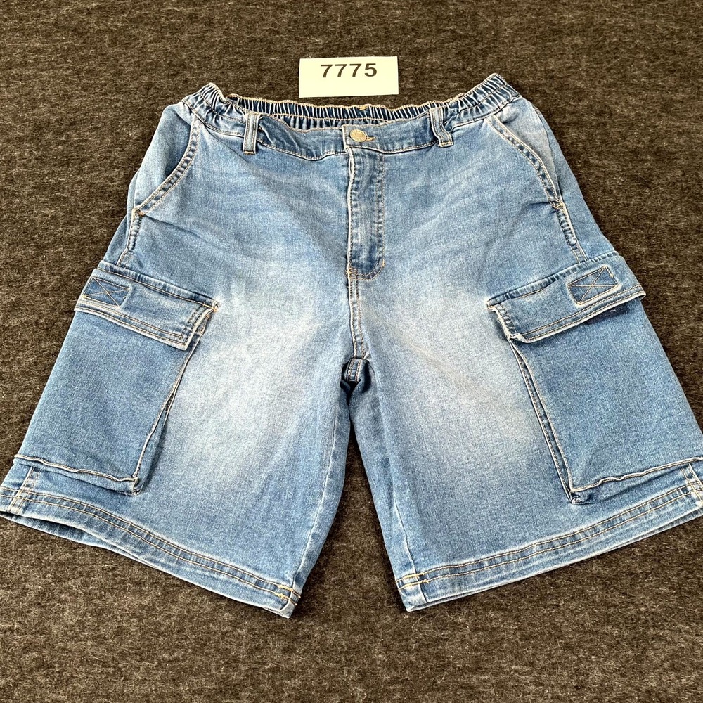 Madden NYC Cargo Shorts Womens Small Blue Denim Cotton Stretch Flat Front Casual